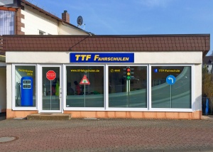 Fensterbeschriftung TTF-Fahrschule